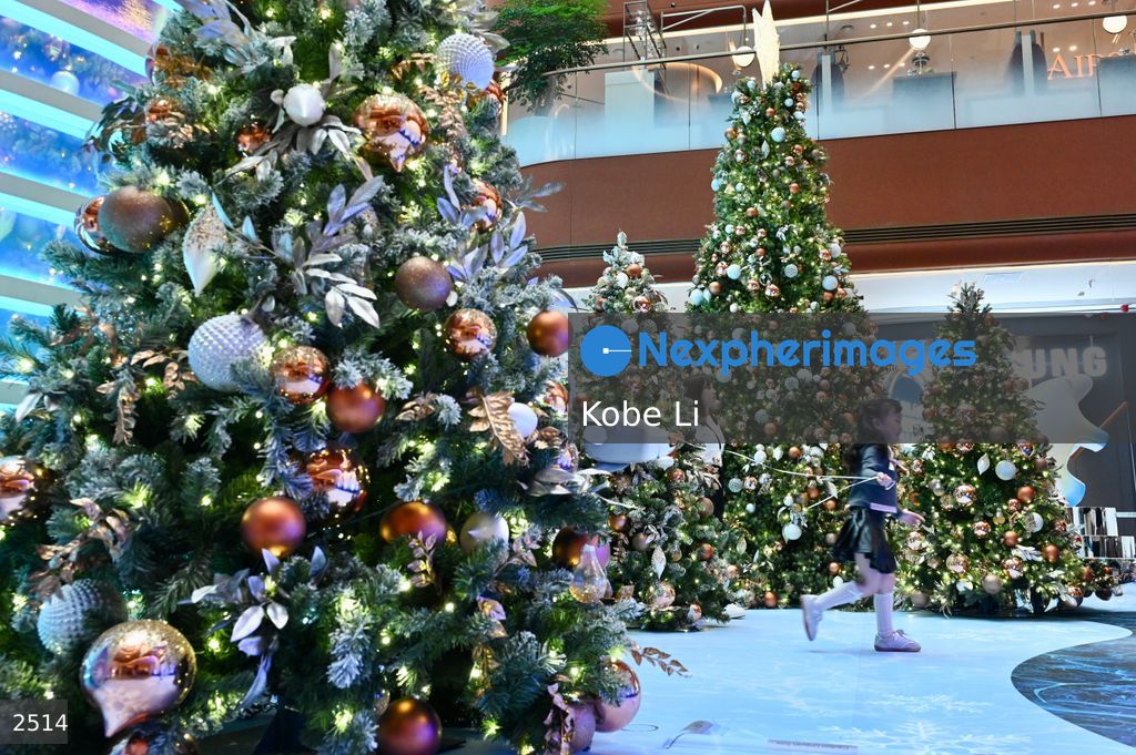 Hong Kong airside Christmas