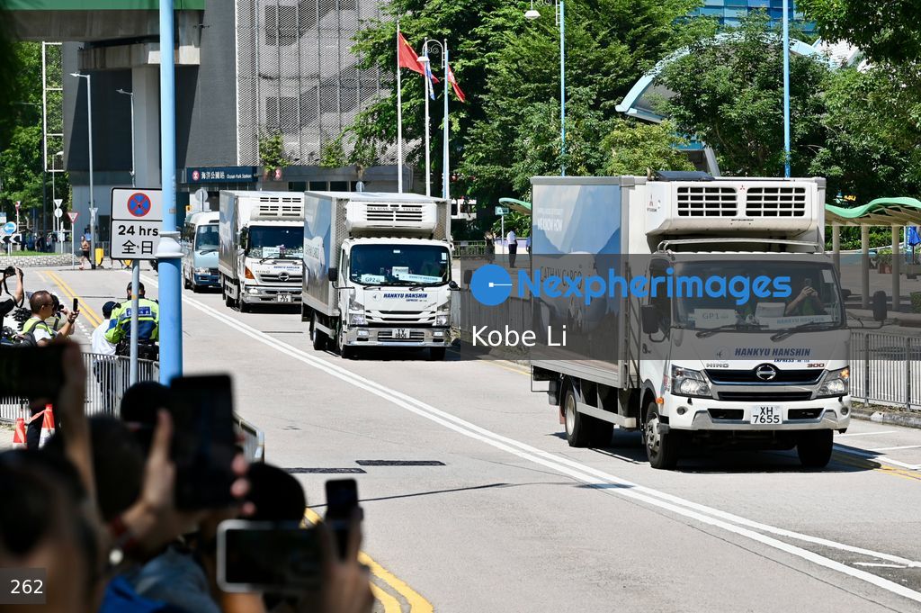 Pandas Arriving at Hong Kong Ocean Park