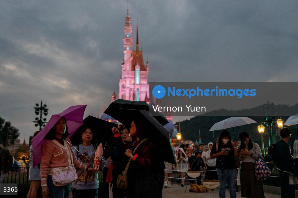 Hong Kong Disneyland Christmas