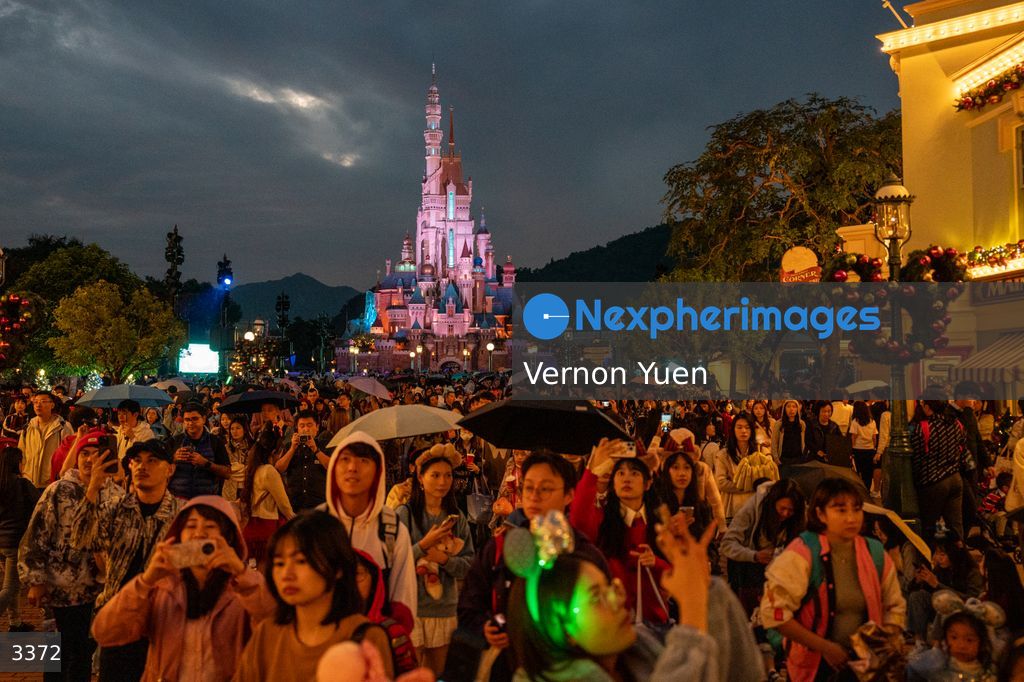 Hong Kong Disneyland Christmas