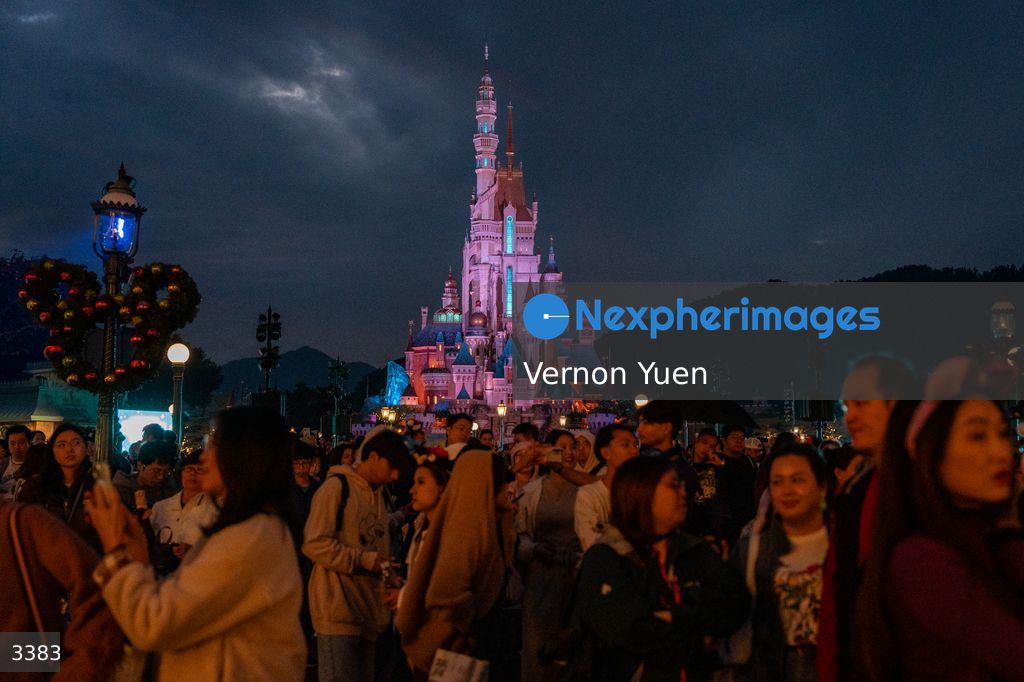 Hong Kong Disneyland Christmas