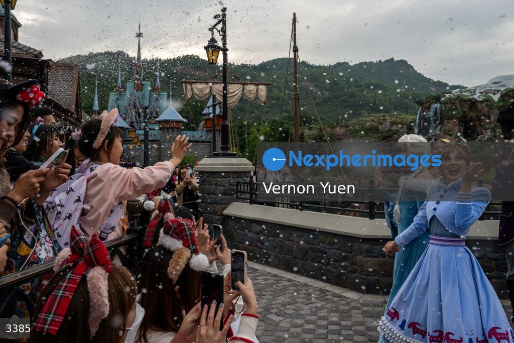 Hong Kong Disneyland Christmas