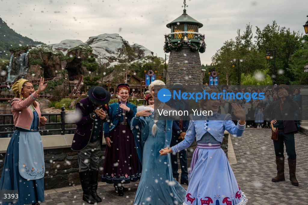 Hong Kong Disneyland Christmas
