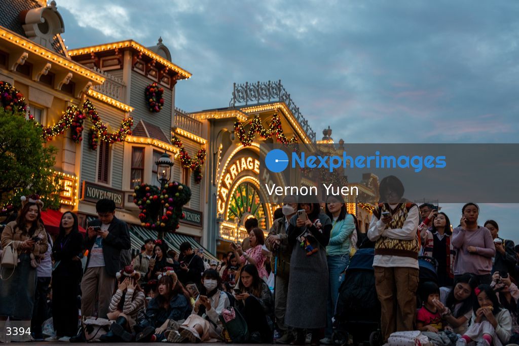 Hong Kong Disneyland Christmas
