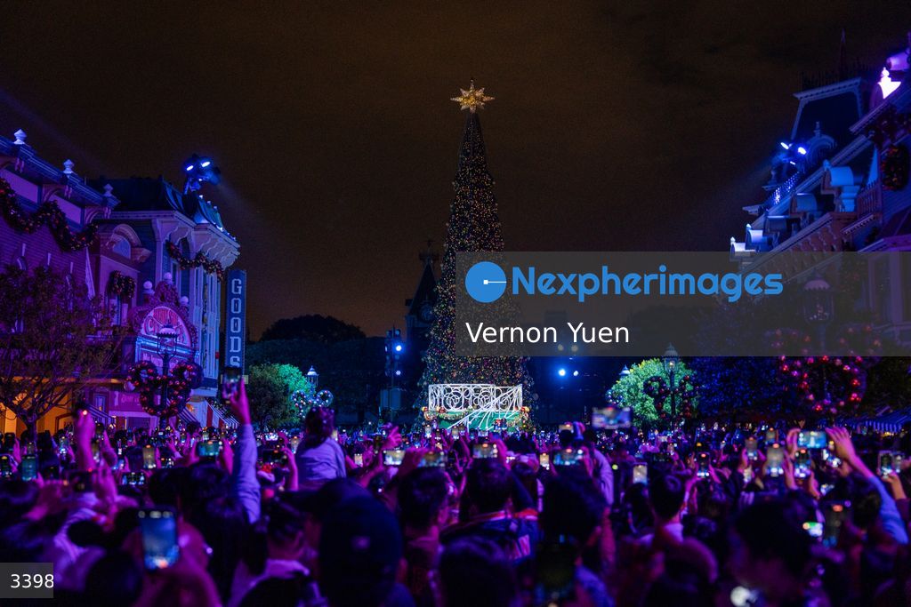Hong Kong Disneyland Christmas