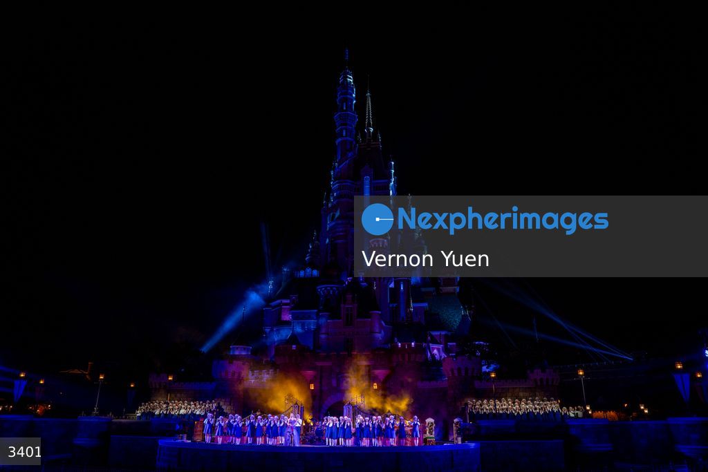 Hong Kong Disneyland Christmas