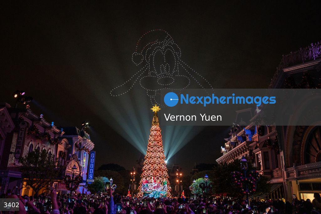 Hong Kong Disneyland Christmas