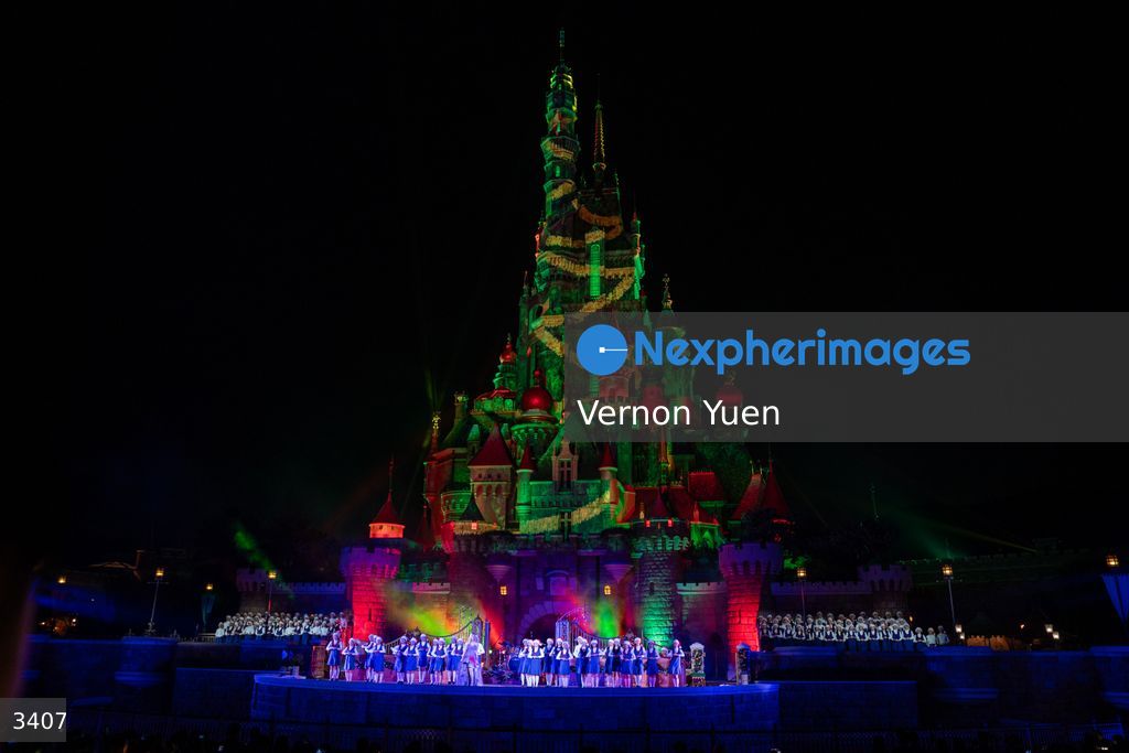 Hong Kong Disneyland Christmas