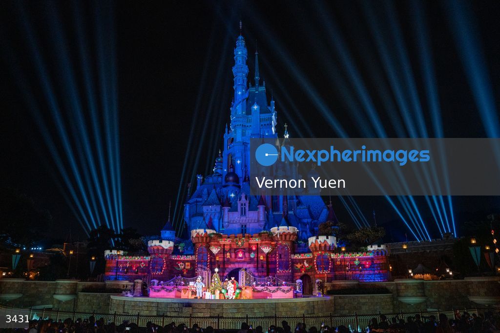 Hong Kong Disneyland Christmas