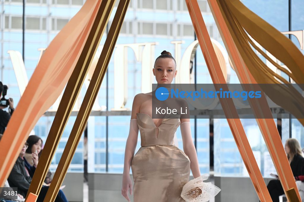 VIRTUOSE : The Artistry of Couture