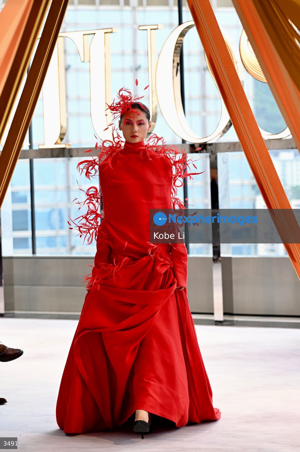 VIRTUOSE : The Artistry of Couture
