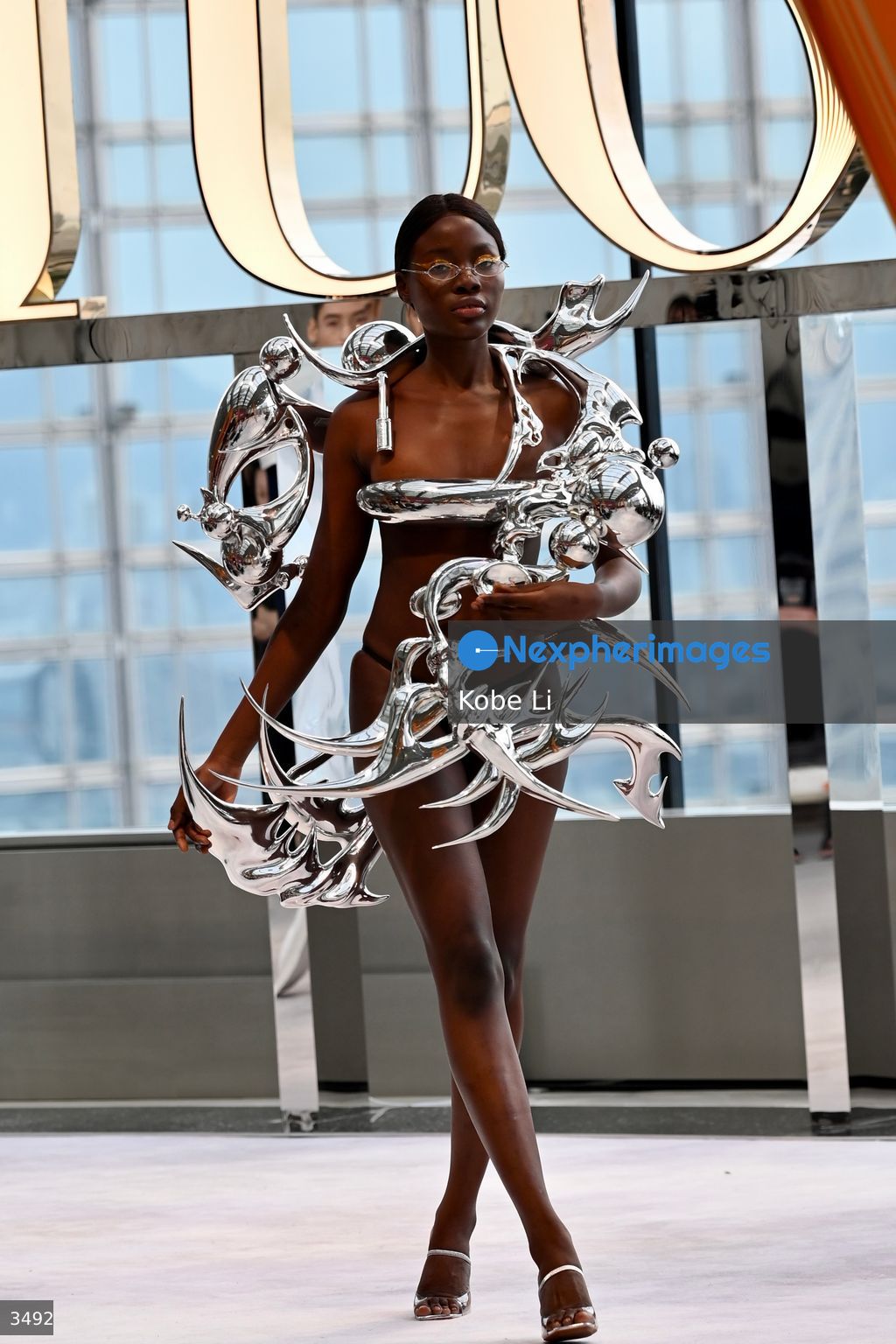 VIRTUOSE : The Artistry of Couture