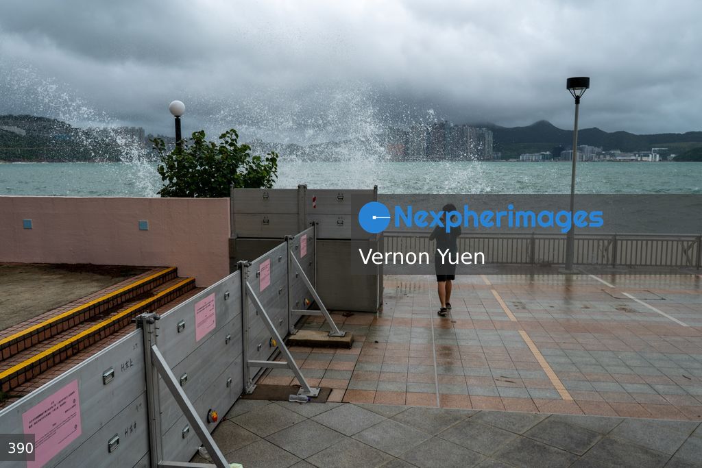 Hong Kong Typhoon Yagi