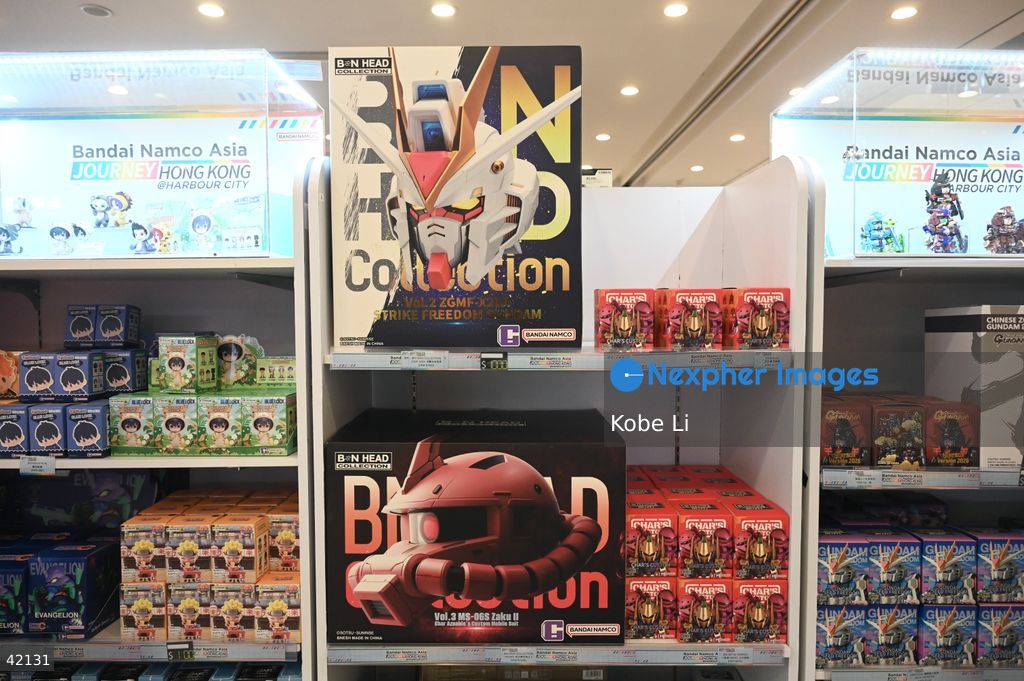 The animation MOBILE SUIT GUNDAM product display at the Bandai store ...