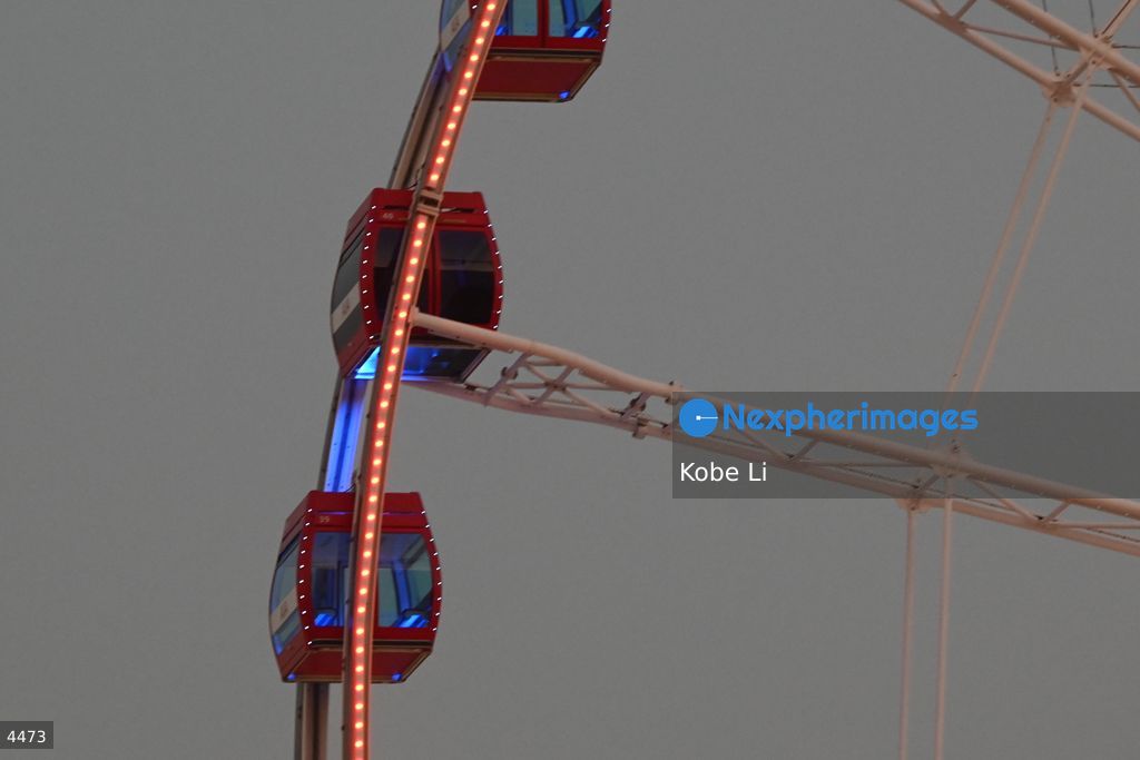 200 trapped after fire alarm halts Hong Kong Observation Wheel
