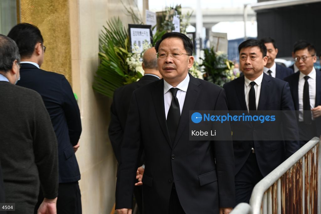Lui Che-woo funeral