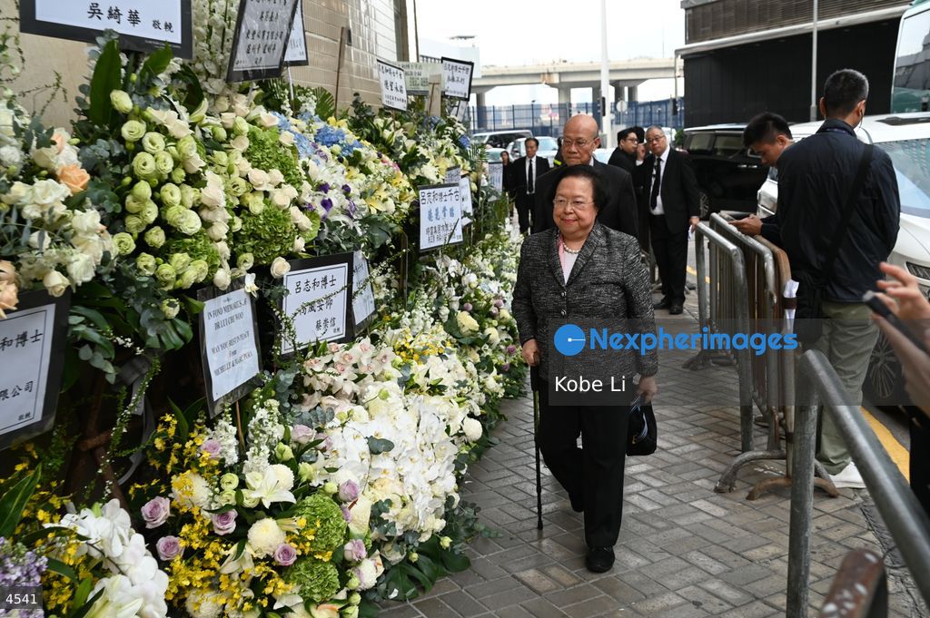 Lui Che-woo funeral