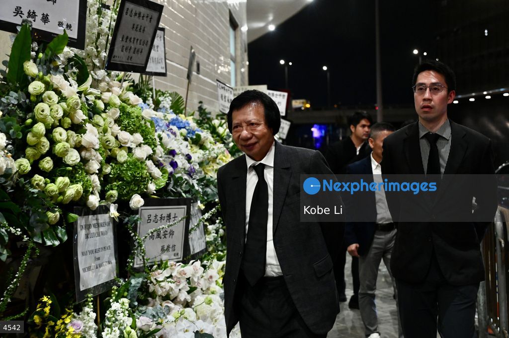 Lui Che-woo funeral