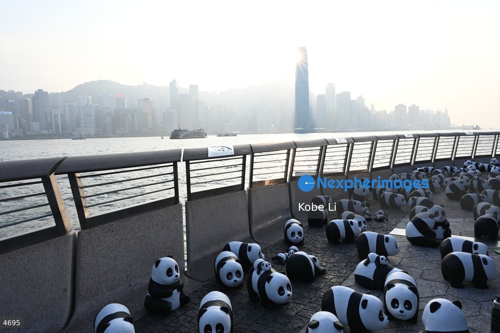 2500 panda models in Avenue of Stars