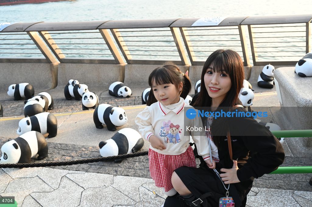 2500 panda models in Avenue of Stars