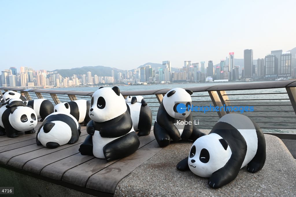 2500 panda models in Avenue of Stars