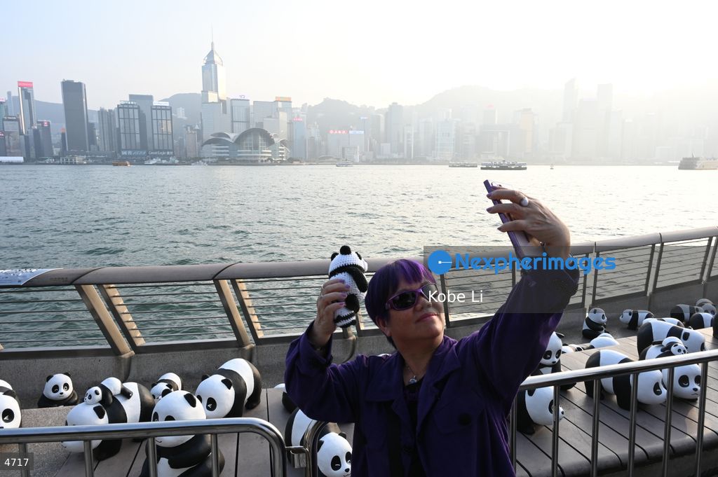 2500 panda models in Avenue of Stars