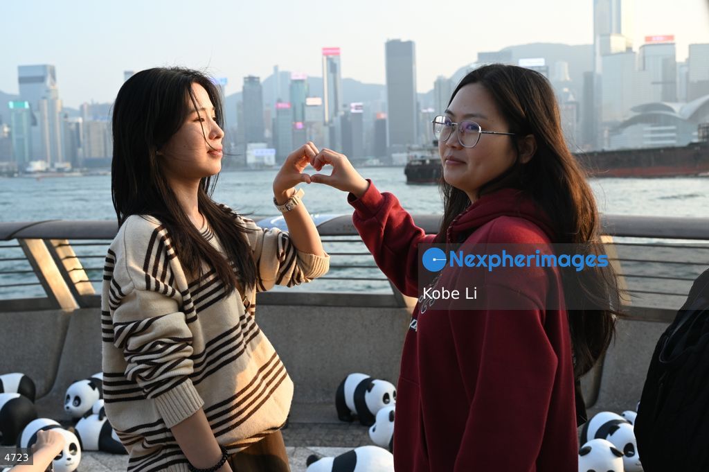 2500 panda models in Avenue of Stars