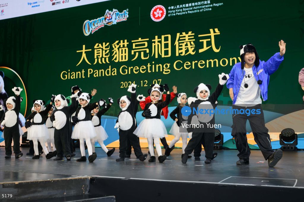 Hong Kong Ocean Park Greeting Ceremony