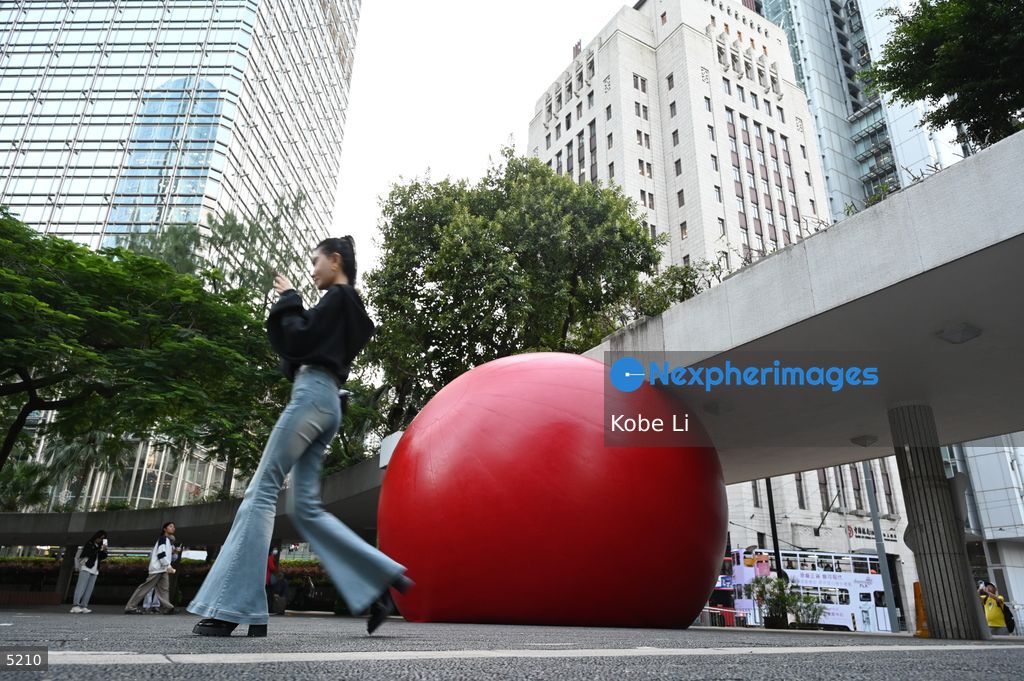 RedBall in Central