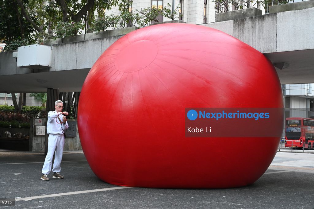 RedBall in Central