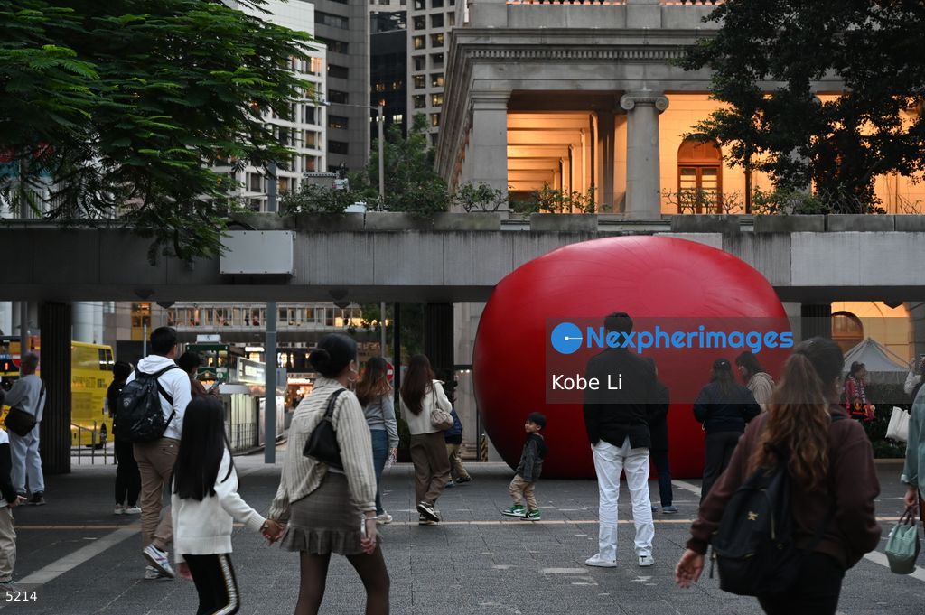 RedBall in Central