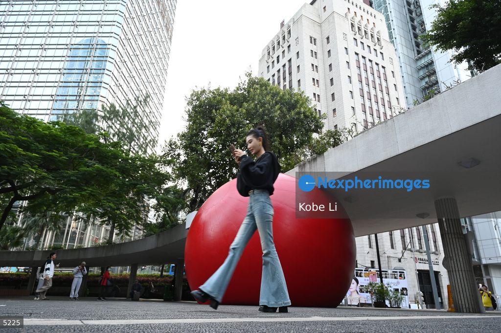 RedBall in Central