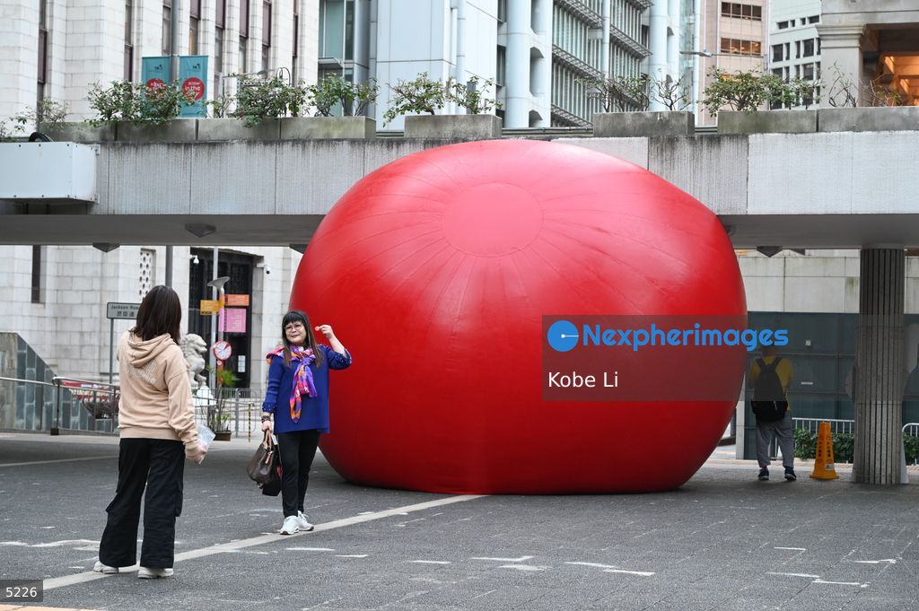 RedBall in Central