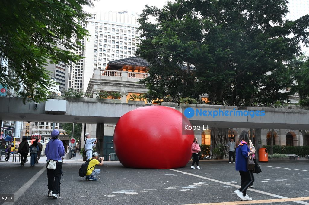 RedBall in Central