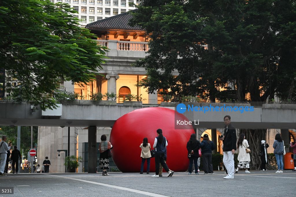 RedBall in Central