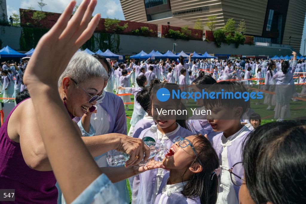 Hong Kong Outdoor Dance Performance to Mark China National Day