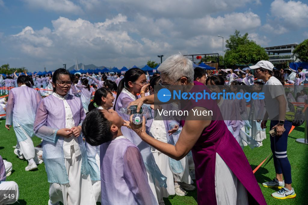 Hong Kong Outdoor Dance Performance to Mark China National Day