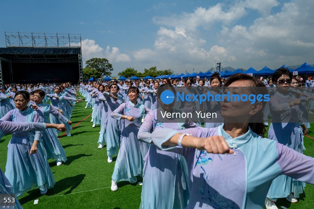 Hong Kong Outdoor Dance Performance to Mark China National Day