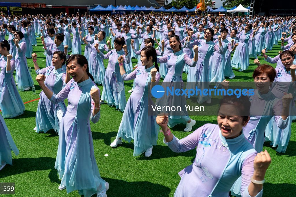 Hong Kong Outdoor Dance Performance to Mark China National Day