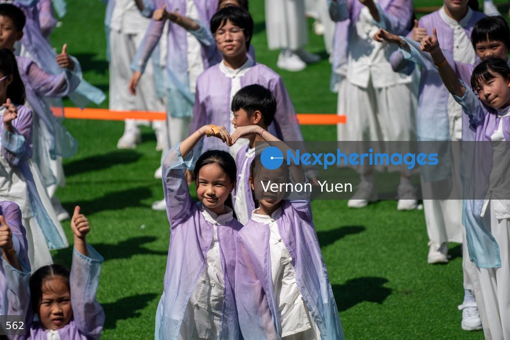 Hong Kong Outdoor Dance Performance to Mark China National Day