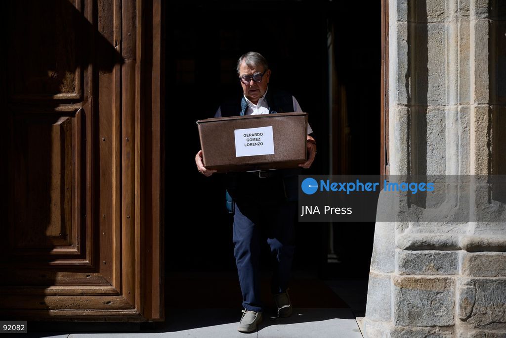 PAMPLONA, NAVARRE, SPAIN, SEPTEMBER 14, 2026: Relatives of Jesús Esteban Muñoz and Gerardo Gómez Lorenzo receive their remains during a ceremony at the Rozalejo Memory and Coexistence Centre in Pamplona. The two men were killed in 1937 after escaping from the San Cristóbal prison fortress during the Spanish Civil War. Their remains were recovered during exhumations in 2017 and 2018 and later identified through the Government of Navarre’s DNA database. Relatives, memorial associations and forensic experts attended the ceremony. Photo by Unai Beroiz / JNA Press. (Photo by Unai Beroiz/JNA Press via Nexpher Images)