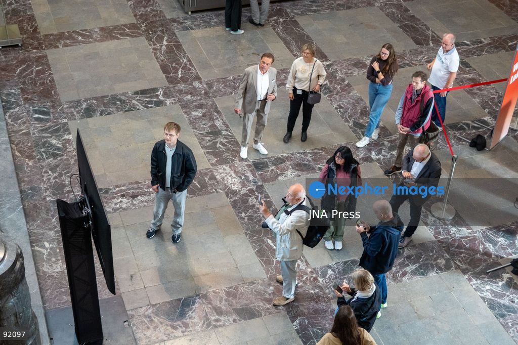 HANOVER, GERMANY, SEPTEMBER 13, 2026: Voters cast their ballots during local elections in Hanover, Lower Saxony, as migration, integration and the growing influence of the far right featured prominently in political debate. Voters from different generations and backgrounds spoke about concerns ranging from immigration and racism to pensions and social security. The coverage continued at Hanover’s New Town Hall as residents followed the results and supporters of the Green Party celebrated the re-election of incumbent Lord Mayor Belit Onay. Photo by Shrouk Ghonim / JNA Press. (Photo by Shrouk Ghonim/JNA Press via Nexpher Images)