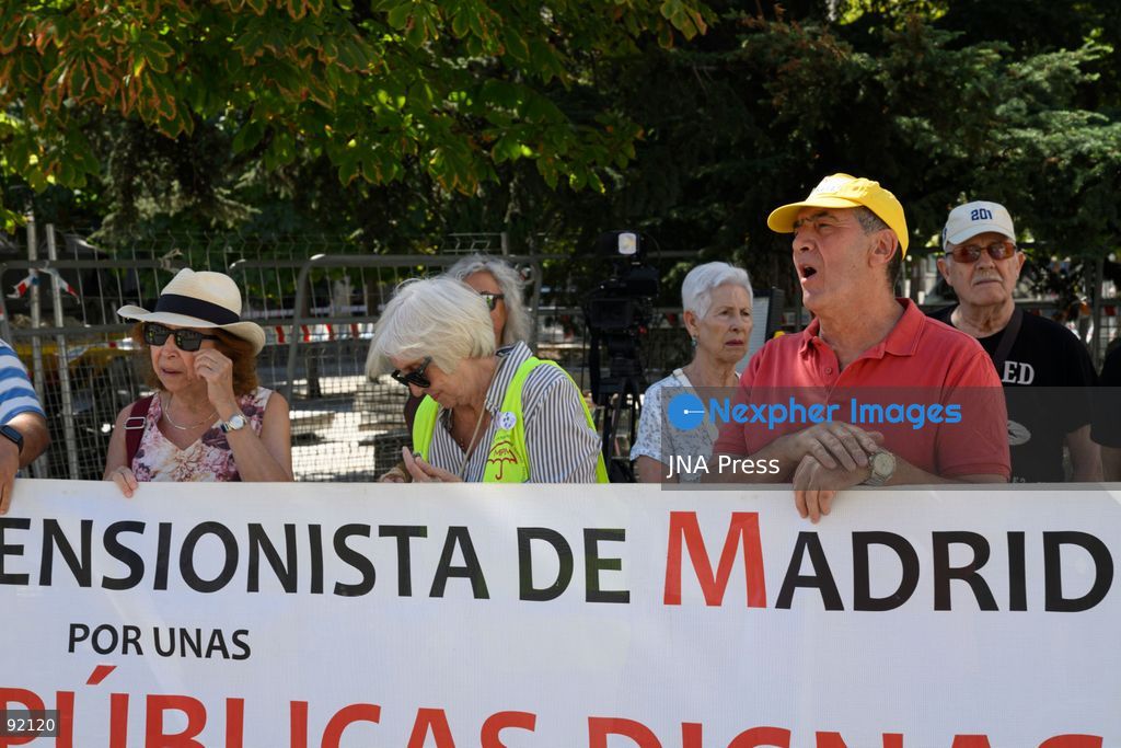 MADRID, SPAIN, SEPTEMBER 14, 2026: Pensioners gather outside the Congress of Deputies in Madrid during a demonstration calling for the protection of Spain’s public pension system. The rally was organized by the Madrid Pensioners’ Movement. Photo by Tomas Calle / JNA Press. (Photo by Tomas Calle/JNA Press via Nexpher Images)
