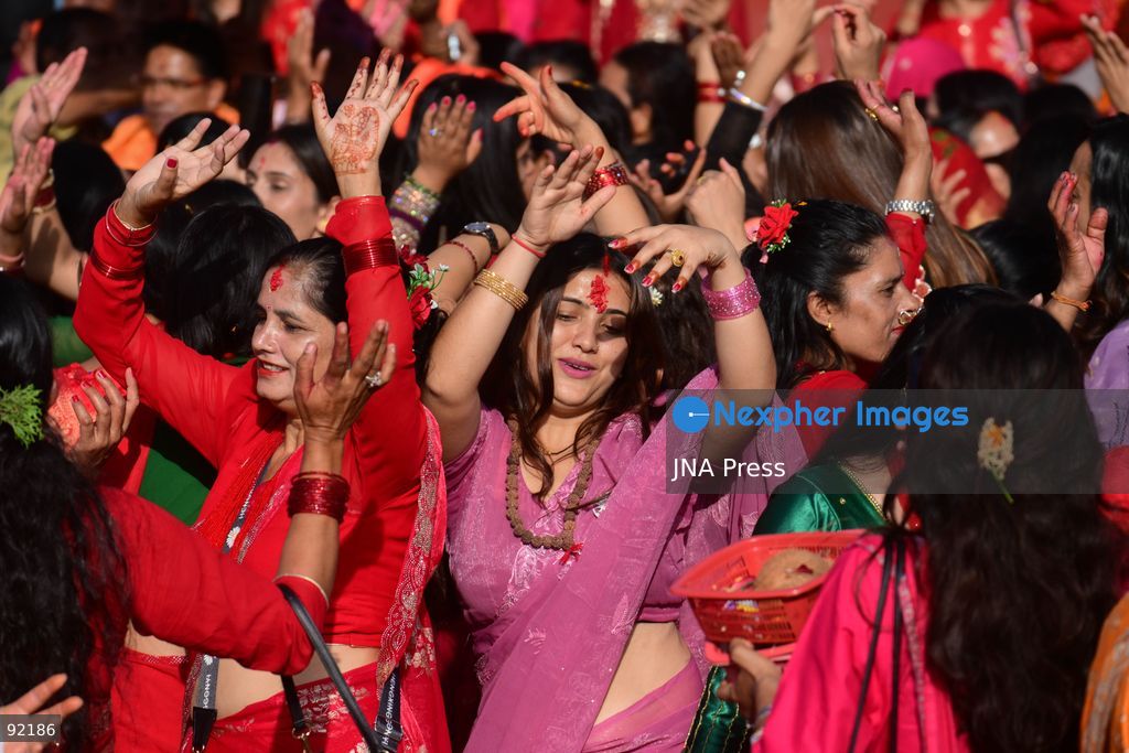 KATHMANDU, NEPAL, SEPTEMBER 14, 2026: Hindu women devotees dressed in traditional red attire gather at Pashupatinath Temple in Kathmandu to celebrate Hartalika Teej. Women offer prayers and perform religious rituals dedicated to Lord Shiva and Goddess Parvati, with many observing a traditional fast and gathering for worship, devotional singing and dancing during the festival. Photo by Safal Prakash Shrestha / JNA Press. (Photo by Safal Prakash Shrestha/JNA Press via Nexpher Images)