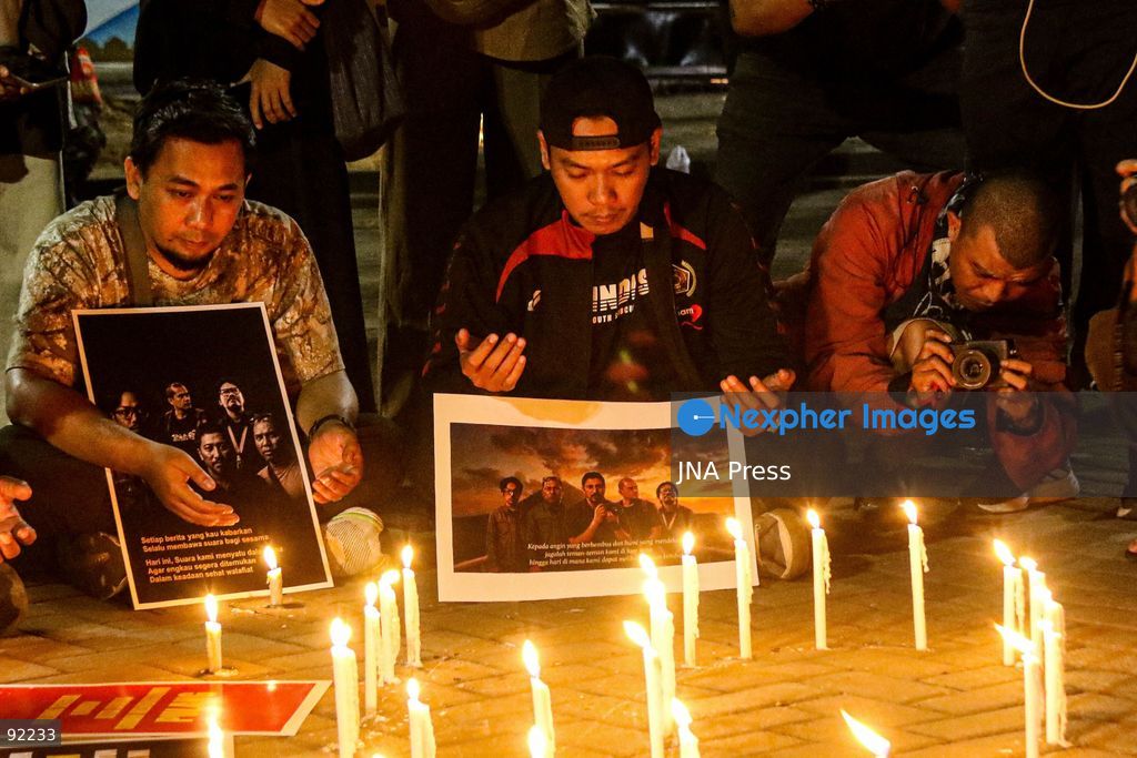 SURAKARTA, CENTRAL JAVA, INDONESIA, SEPTEMBER 14, 2026: Journalists and media workers take part in a solidarity prayer at Solo City Hall for five journalists, two crew members and a guide who lost contact while covering the eruption of Mount Anak Krakatau in the Sunda Strait. The event was organized by the Solo branches of the Indonesian Photojournalists Association (PFI), Indonesian Journalists Association (PWI) and Alliance of Independent Journalists (AJI), together with journalists from various media organizations, in support of ongoing search efforts. Photo by Ilham Nur Arifin / JNA Press. (Photo by Ilham Nur Arifin/JNA Press via Nexpher Images)
