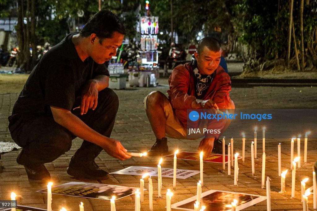 SURAKARTA, CENTRAL JAVA, INDONESIA, SEPTEMBER 14, 2026: Journalists and media workers take part in a solidarity prayer at Solo City Hall for five journalists, two crew members and a guide who lost contact while covering the eruption of Mount Anak Krakatau in the Sunda Strait. The event was organized by the Solo branches of the Indonesian Photojournalists Association (PFI), Indonesian Journalists Association (PWI) and Alliance of Independent Journalists (AJI), together with journalists from various media organizations, in support of ongoing search efforts. Photo by Ilham Nur Arifin / JNA Press. (Photo by Ilham Nur Arifin/JNA Press via Nexpher Images)