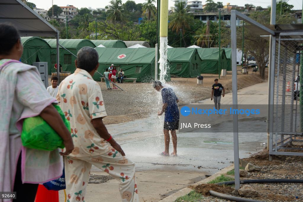 LA GUAIRA, VENEZUELA, SEPTEMBER 12, 2026: Residents displaced by earthquakes remain in transitional camps in La Guaira more than two months after the disaster. The facilities provide basic services including restrooms, showers, laundry areas and internet access, while some residents have established small stalls selling food and other goods as daily and commercial activity develops within the temporary settlements. Photo by Franyer Nieves/ JNA Press. (Photo by Franyer Nieves (Babel)/JNA Press via Nexpher Images)