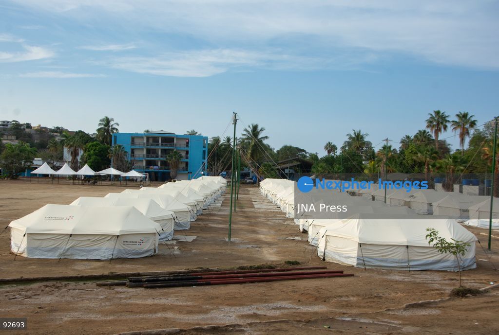 LA GUAIRA, VENEZUELA, SEPTEMBER 12, 2026: Residents displaced by earthquakes remain in transitional camps in La Guaira more than two months after the disaster. The facilities provide basic services including restrooms, showers, laundry areas and internet access, while some residents have established small stalls selling food and other goods as daily and commercial activity develops within the temporary settlements. Photo by Franyer Nieves/ JNA Press. (Photo by Franyer Nieves (Babel)/JNA Press via Nexpher Images)