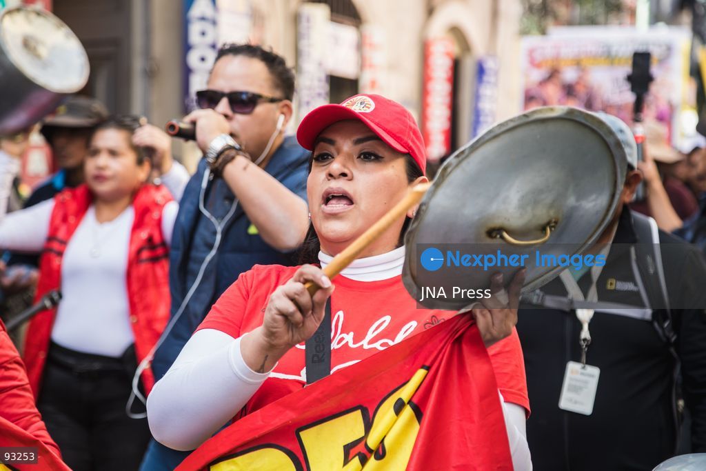LA PAZ, BOLIVIA, SEPTEMBER 15, 2026: Urban teachers march through central La Paz during a protest over economic and education-related demands while a government-declared state of exception remains in effect. Demonstrators carried empty pots as a symbol of declining purchasing power and called for government action on education policies, wages and the rising cost of living. Photo by Andres Balcazar / JNA Press. (Photo by Andres Balcazar/JNA Press via Nexpher Images)