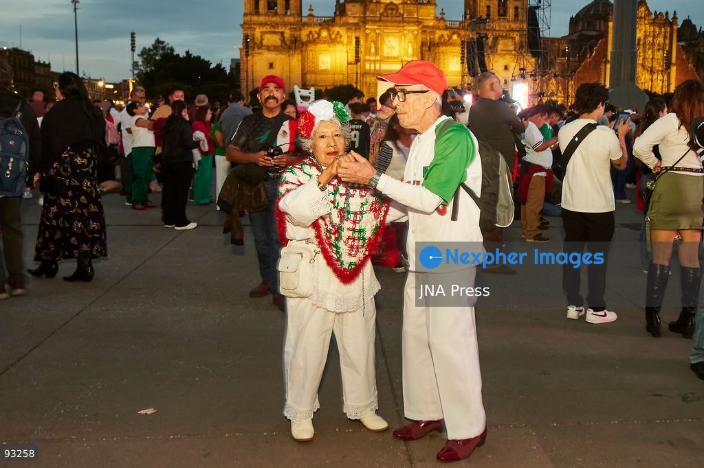 MEXICO CITY, MEXICO, SEPTEMBER 15, 2026: Thousands of people gather at the Zócalo in Mexico City as President Claudia Sheinbaum delivers the traditional Grito de Independencia from the National Palace, marking the anniversary of the start of Mexico’s War of Independence. The annual ceremony takes place on the eve of Mexican Independence Day. Photo by Juan Pérez / JNA Press. (Photo by Juan Perez Puente/JNA Press via Nexpher Images)